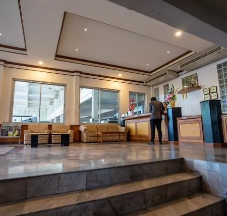 Golden House Service And Apartment ระยอง ภายนอก รูปภาพ