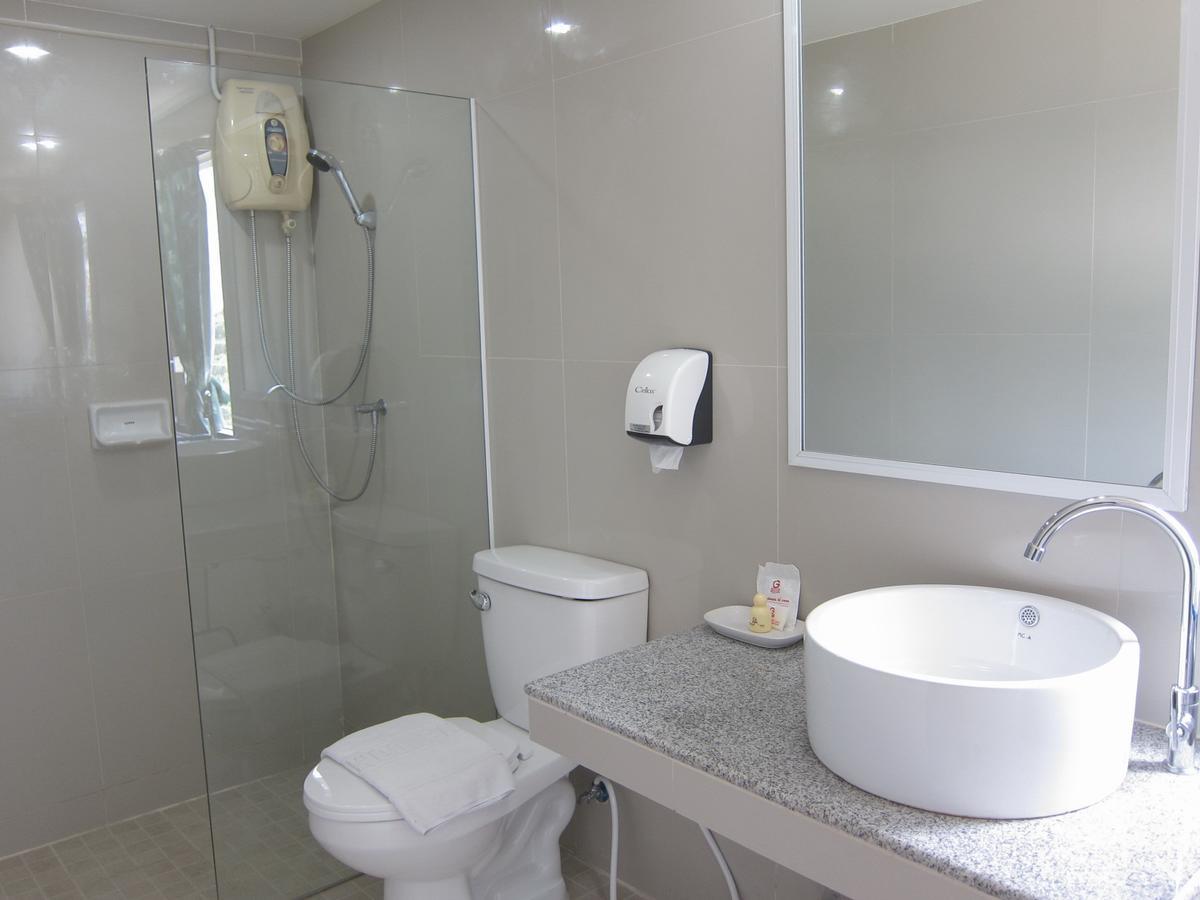 Golden House Service And Apartment ระยอง ภายนอก รูปภาพ